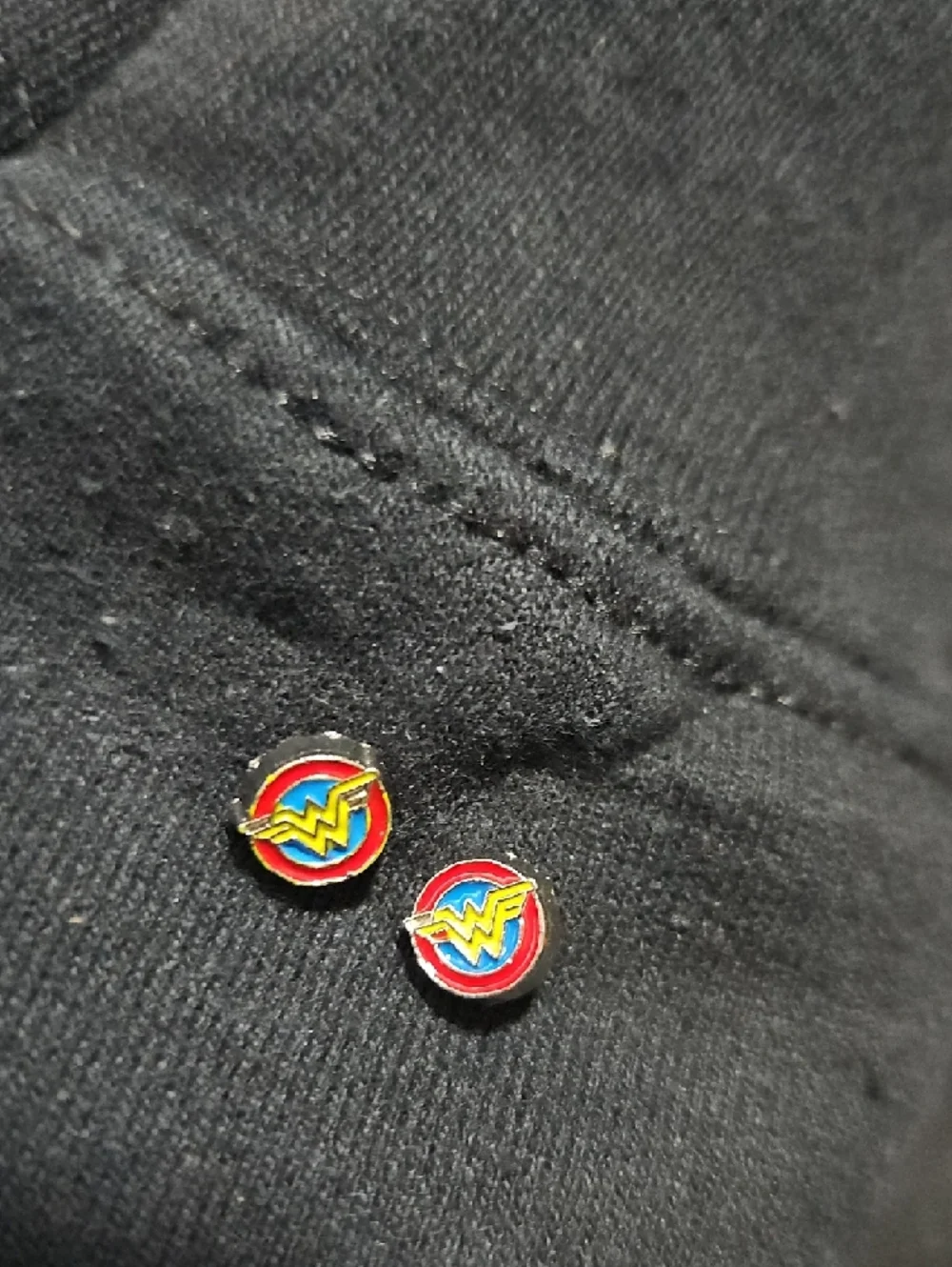 Wonder Woman Logo Stud Earrings - Red, Blue, Yellow - Picture 4 of 4